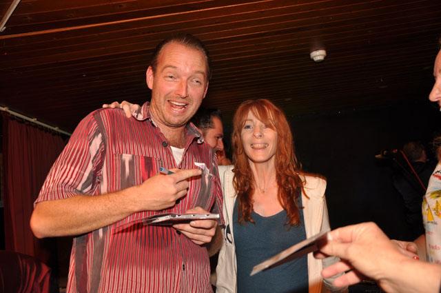 min 2011 11 19 pub 098